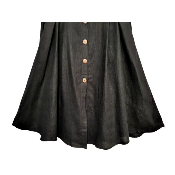 Elegant Black Button-Down Skirt - Picture 5 of 11